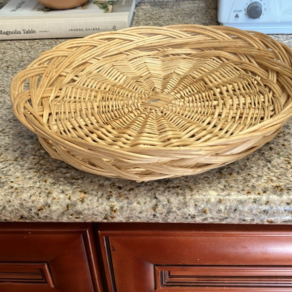 Rattan large round woven basket/tray 13x14 inches - Picture 3 of 6